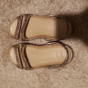 Crocs Cleo II Leopard Print women’s Sandals Sz 7